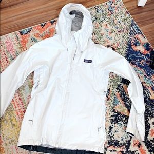 Patagonia rain jacket (women’s)